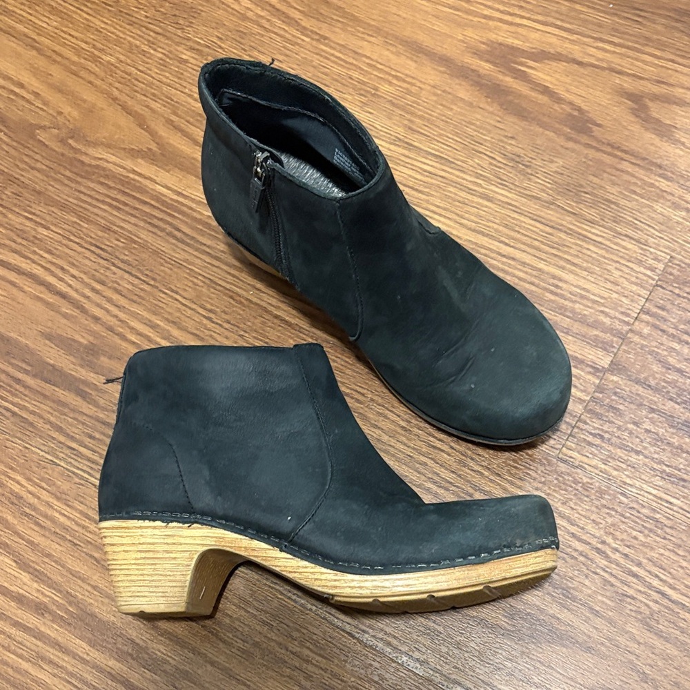 Dansko Maria Heeled Clog